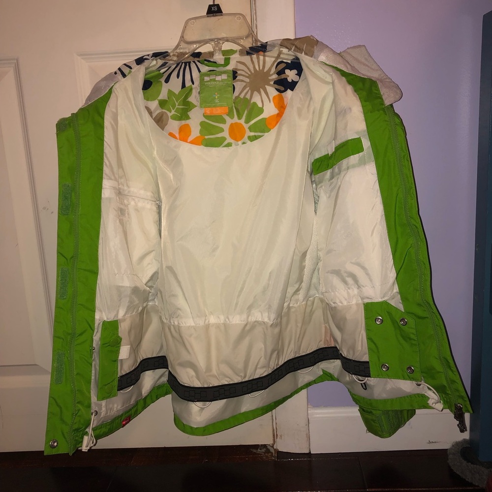 Spring ski jacket - Picture 3 of 4